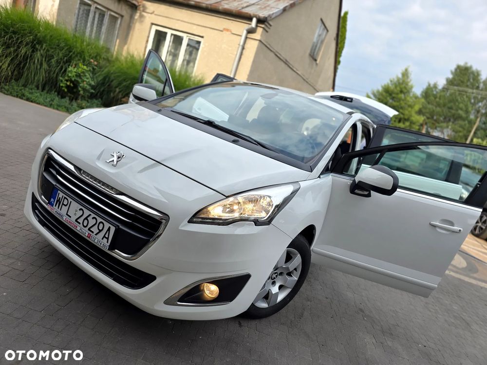 Peugeot 5008 - 10