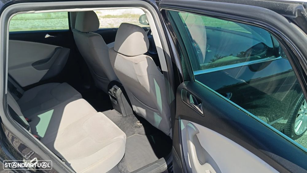 VW Passat Variant 1.9 TDI Confortline - 9