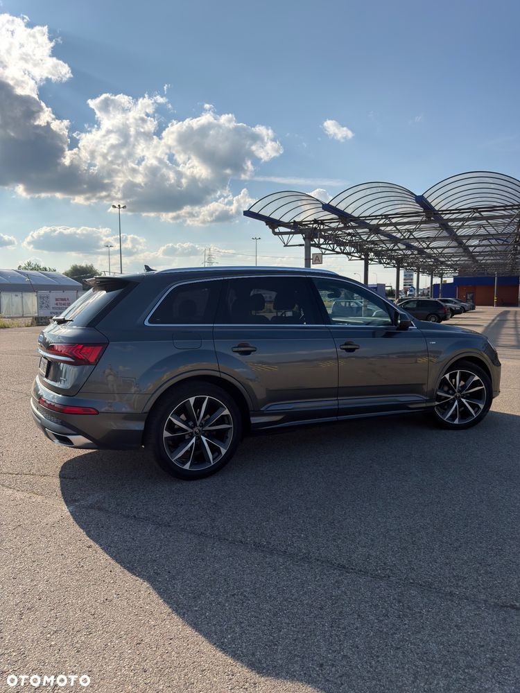 Audi Q7 - 4