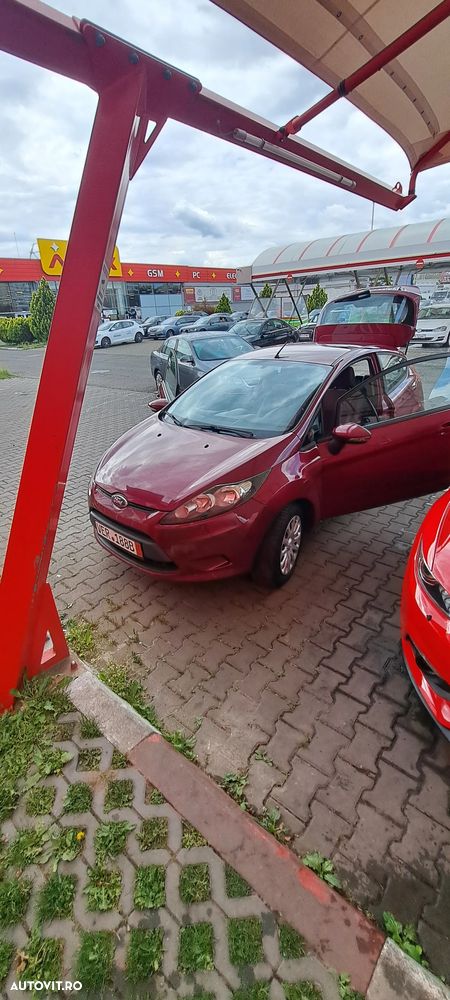 Ford Fiesta - 9