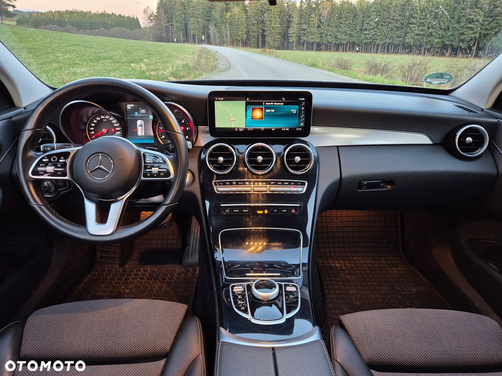 Mercedes-Benz Klasa C 200 d 9G-TRONIC - 12