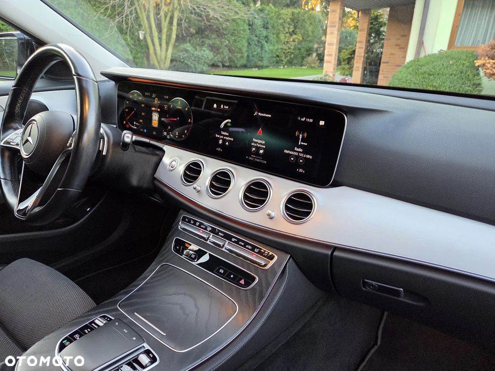 Mercedes-Benz Klasa E 220 d 9G-TRONIC AMG Line - 38