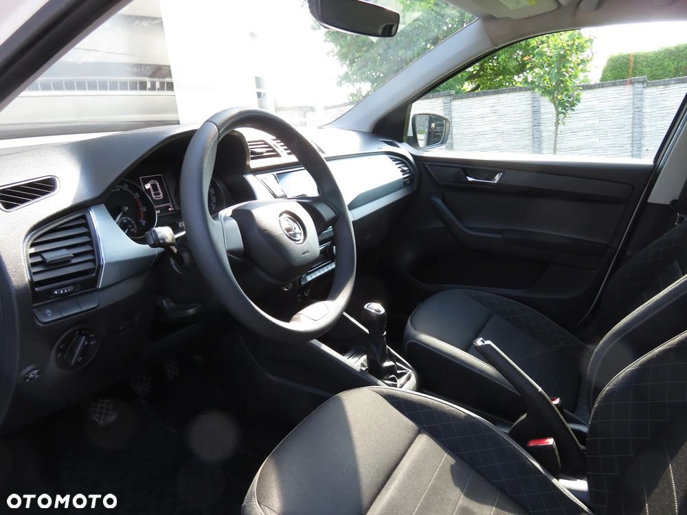 Skoda Fabia 1.0 Ambition Plus - 8