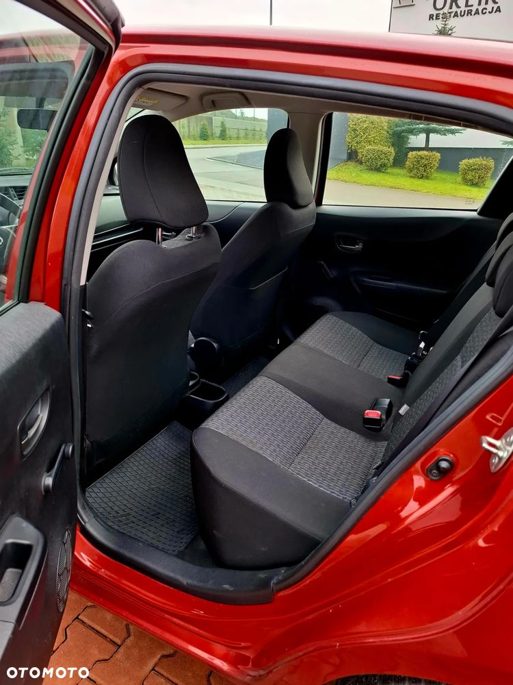 Toyota Yaris 1.33 Premium - 8
