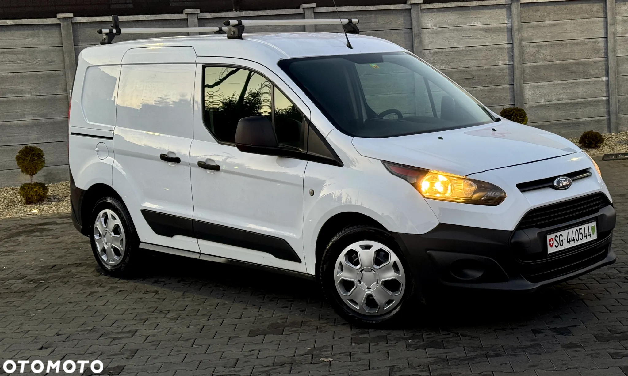 Ford Transit Connect - 4