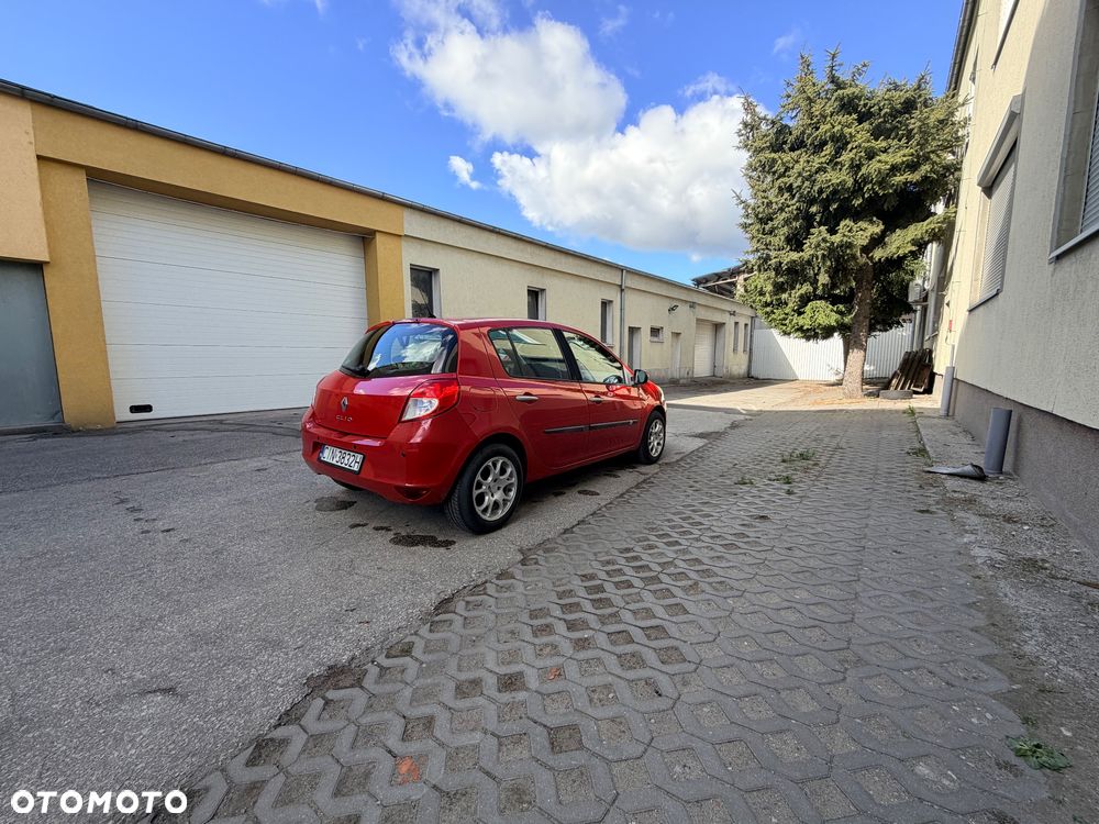 Renault Clio - 2