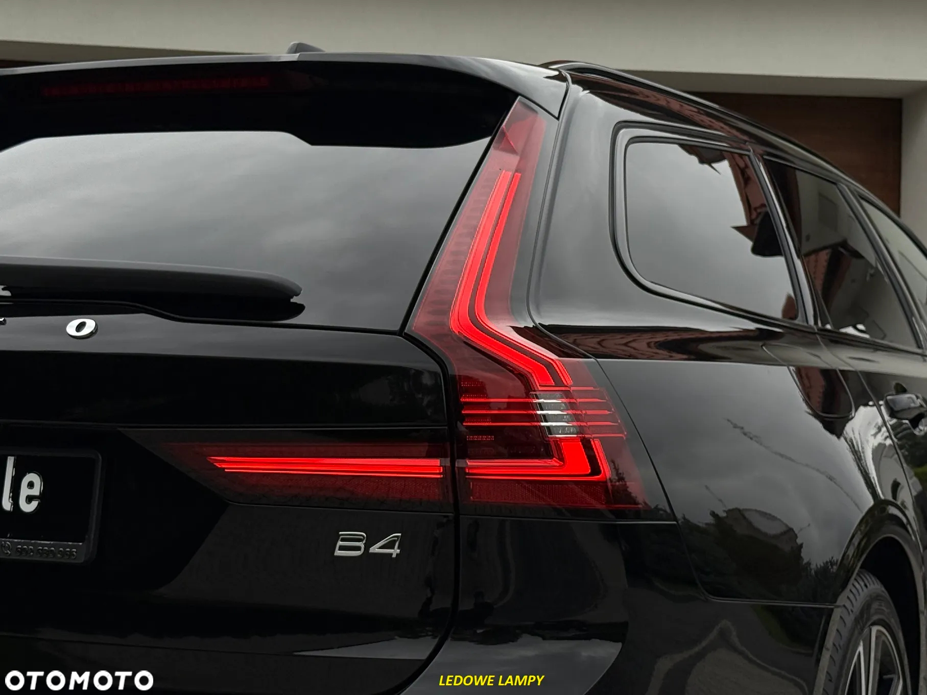 Volvo V90 B4 D Plus Dark - 34