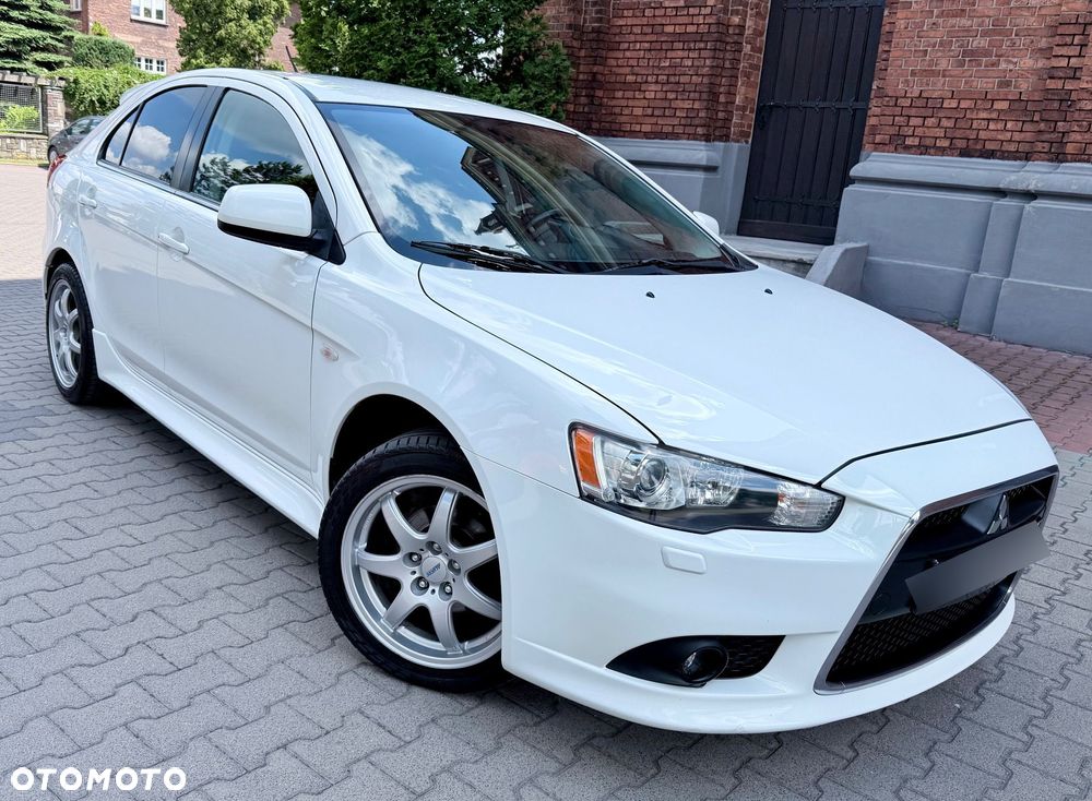 Mitsubishi Lancer 1.8 CVT Instyle - 2