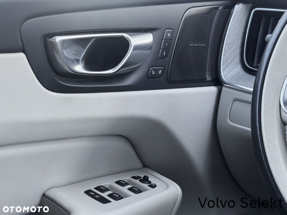 Volvo XC 60 - 34