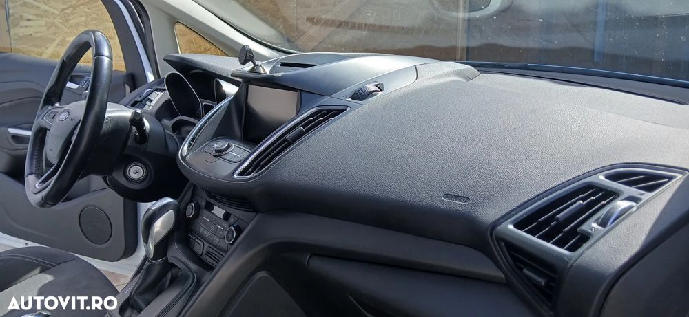 Ford C-Max - 16