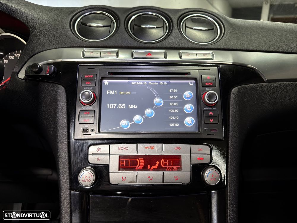 Ford S-Max 2.0 TDCi Titanium 7L - 21