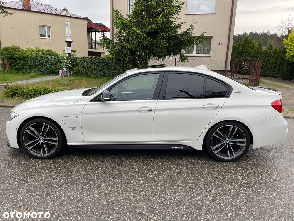 BMW Seria 3 330e iPerformance M Sport - 10