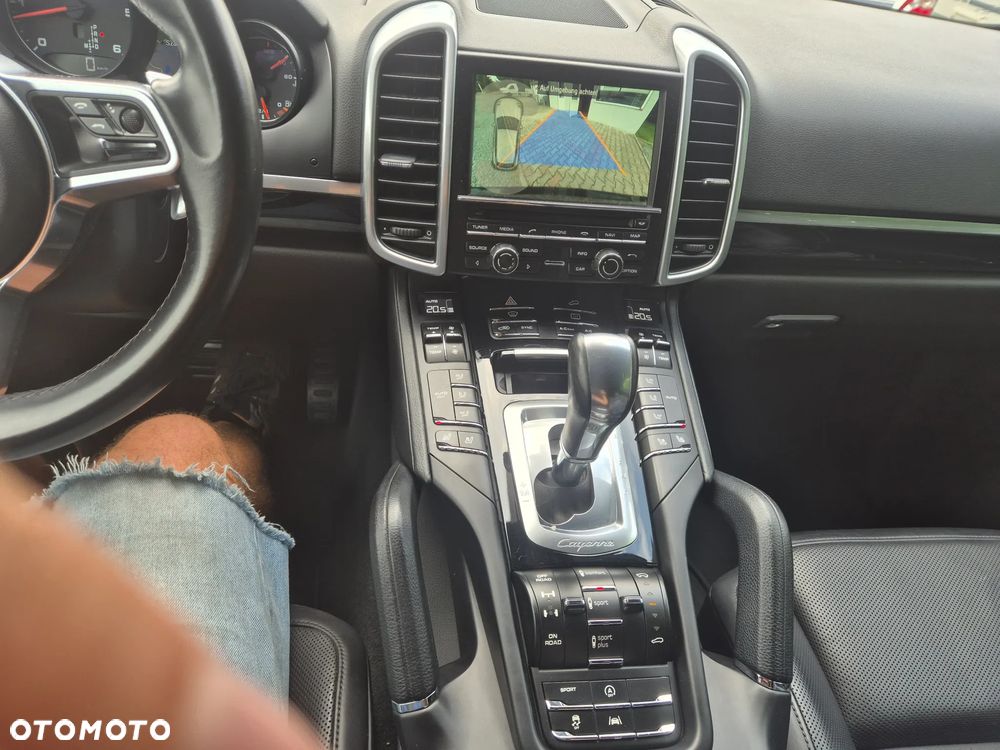 Porsche Cayenne Diesel Platinum Edition - 17