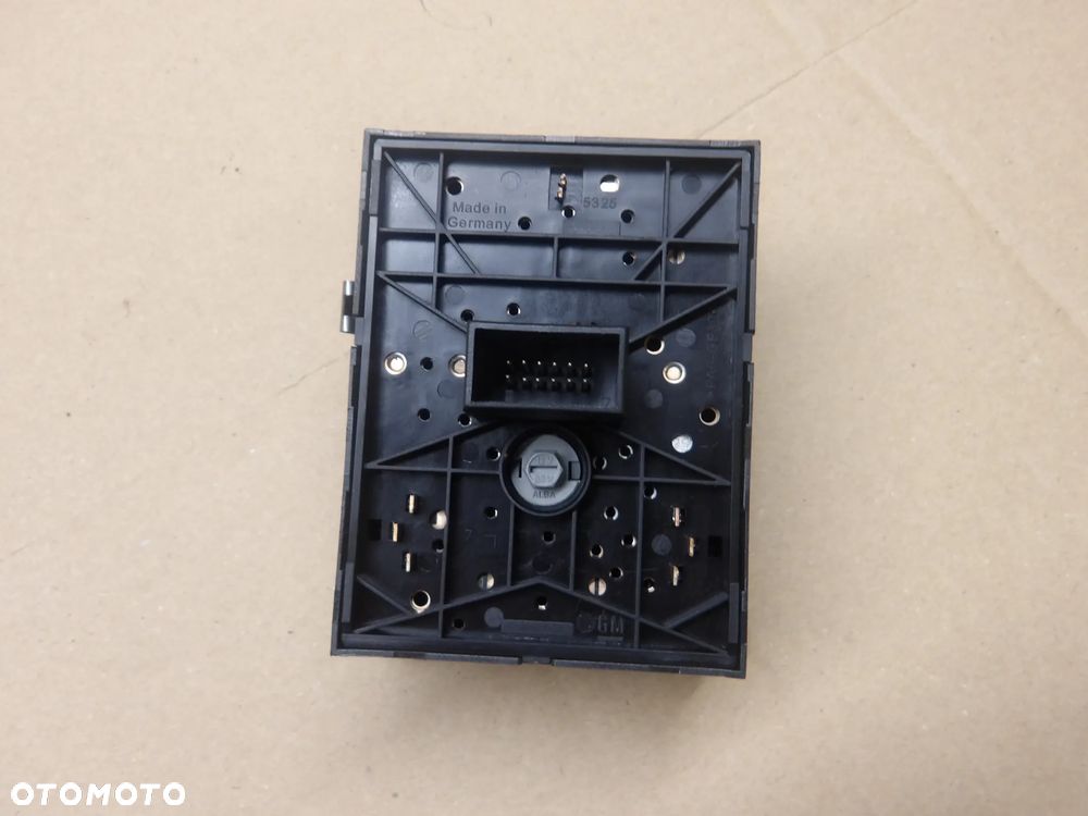 OPEL CORSA C 3D 1.0B WŁĄCZNIK PRZEŁĄCZNIK ŚWIATEŁ 9116612 - 2