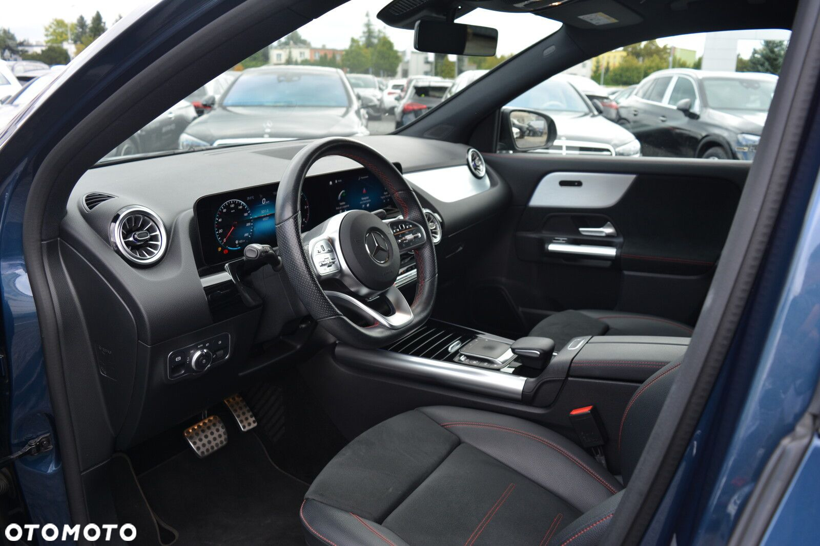 Mercedes-Benz GLA 200 d - 12