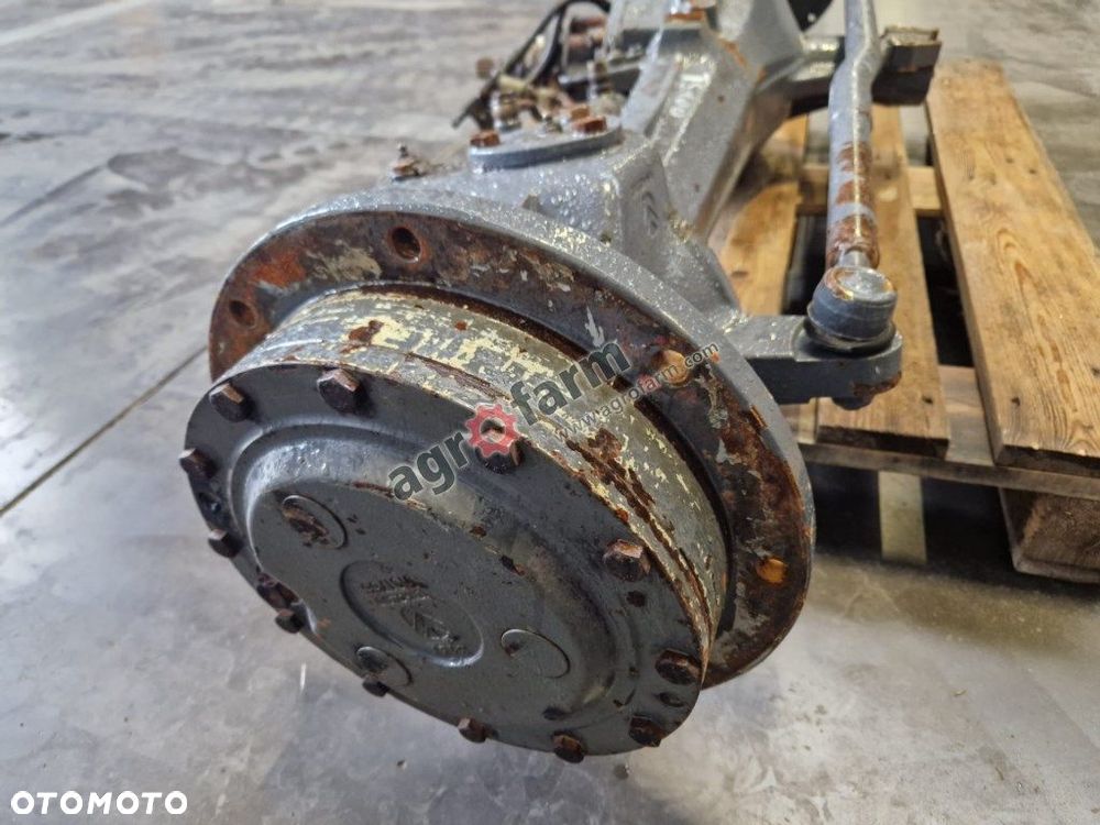 Przedni most New Holland TS100 - 4