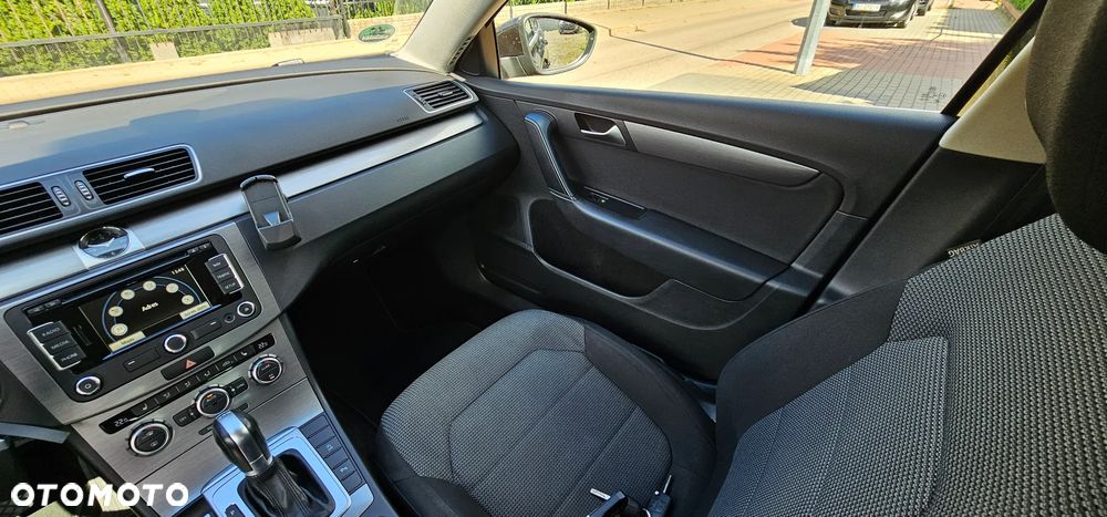 Volkswagen Passat 1.4 TSI DSG BlueMotion Technology Trendline - 24