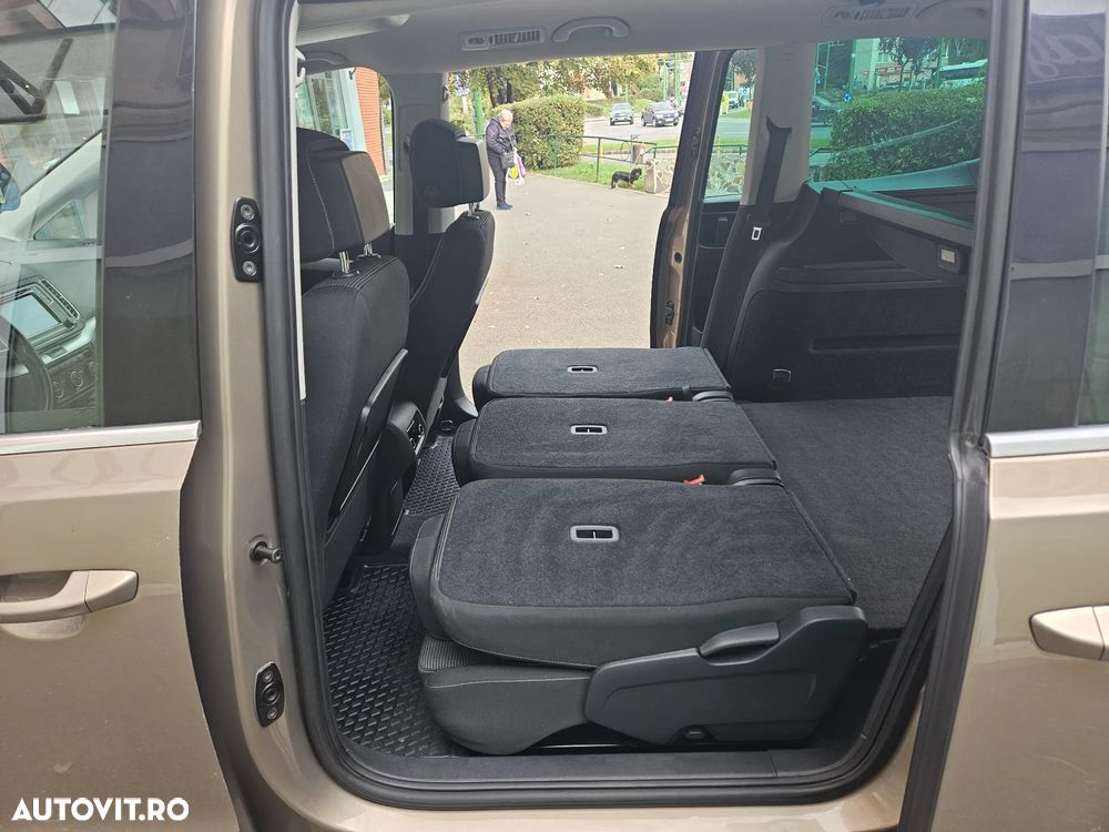 Volkswagen Sharan 2.0 TDI DSG BlueMotion Technology Trendline - 4