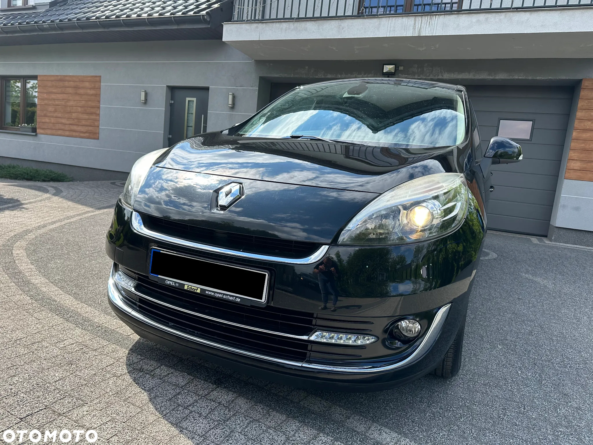 Renault Grand Scenic - 12