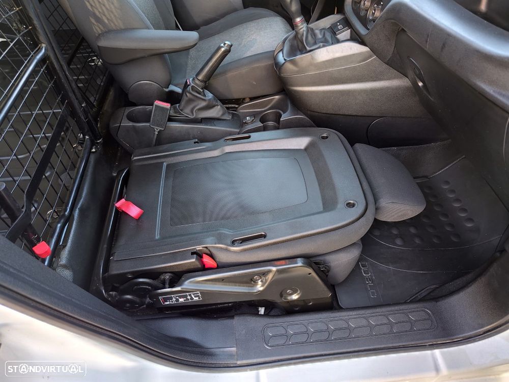 Fiat Doblo Cargo - 32