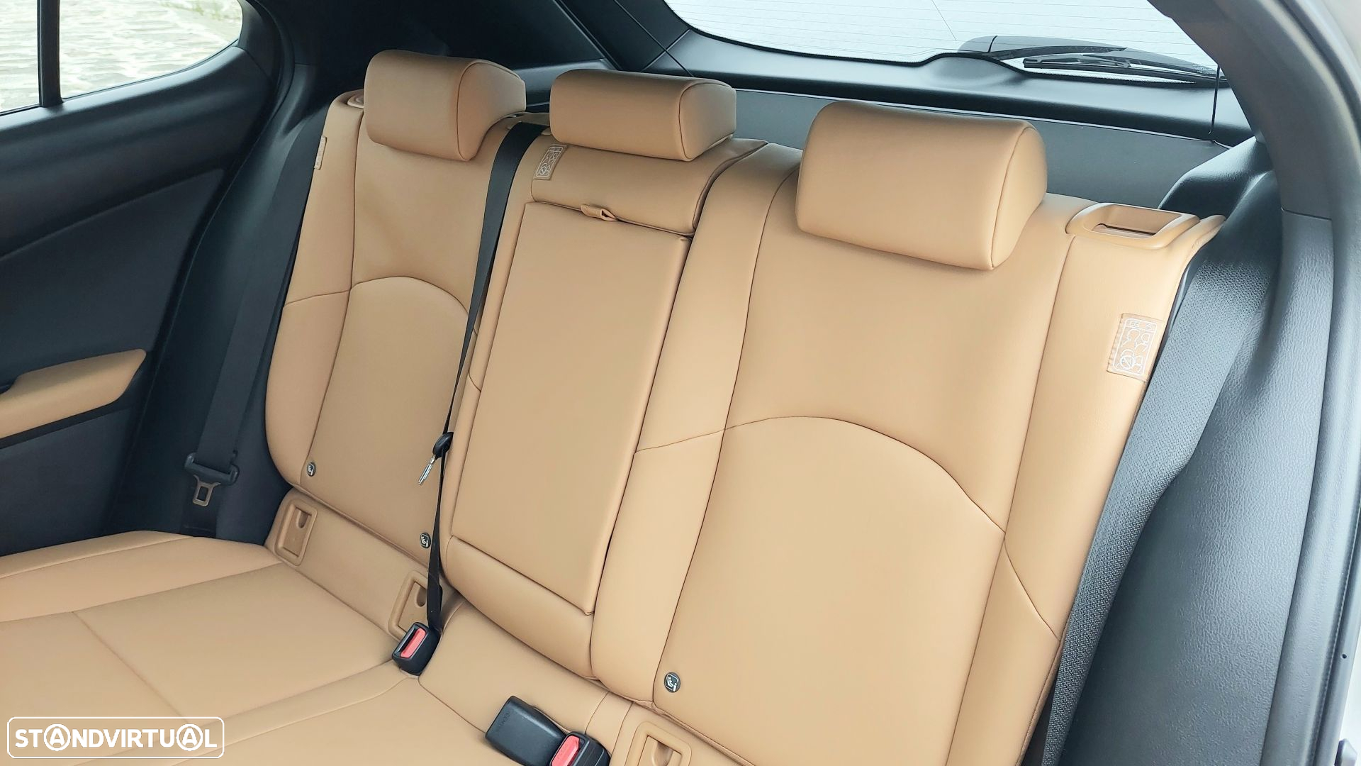 Lexus UX 250h Sport (Ecrã 12.3) - 12
