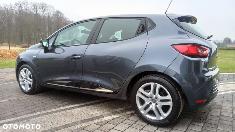 Renault Clio 1.2 16V 75 LIMITED 2018 - 34