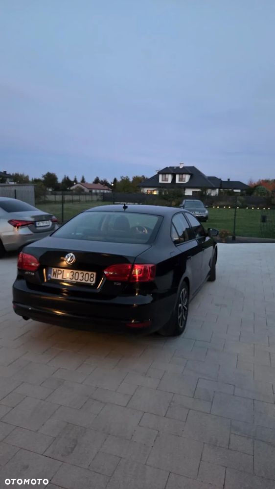 Volkswagen Jetta 1.6 TDI BMT Comfortline - 4