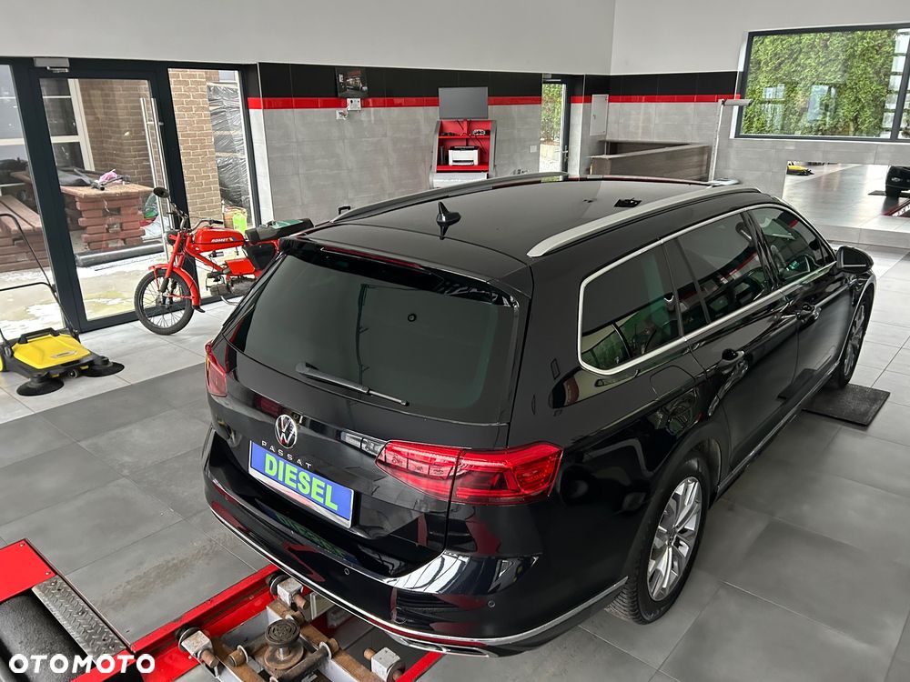 Volkswagen Passat Variant 2.0 TDI SCR Highline - 8