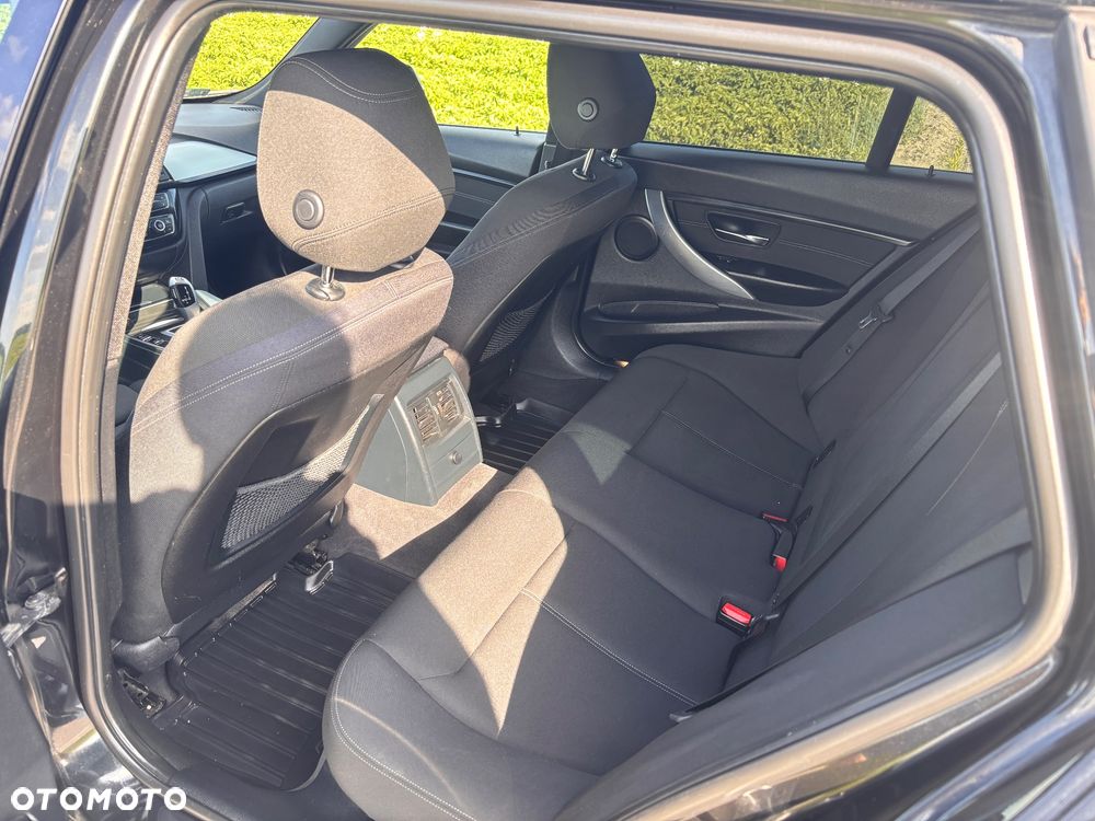 BMW Seria 3 318d Sport Line - 7