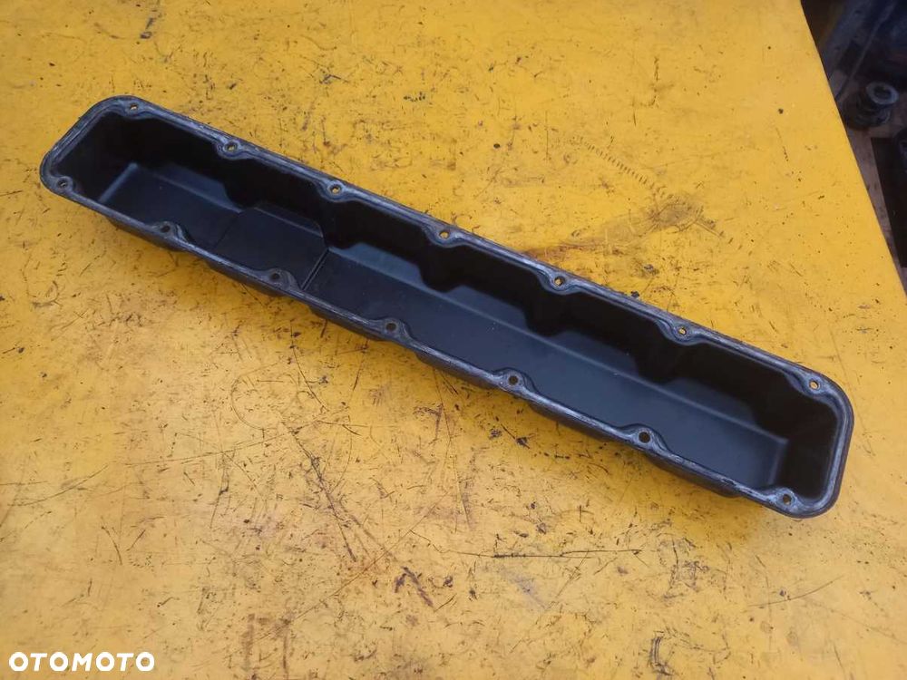 Pokrywa zaworów FiatAgri G210 - 6
