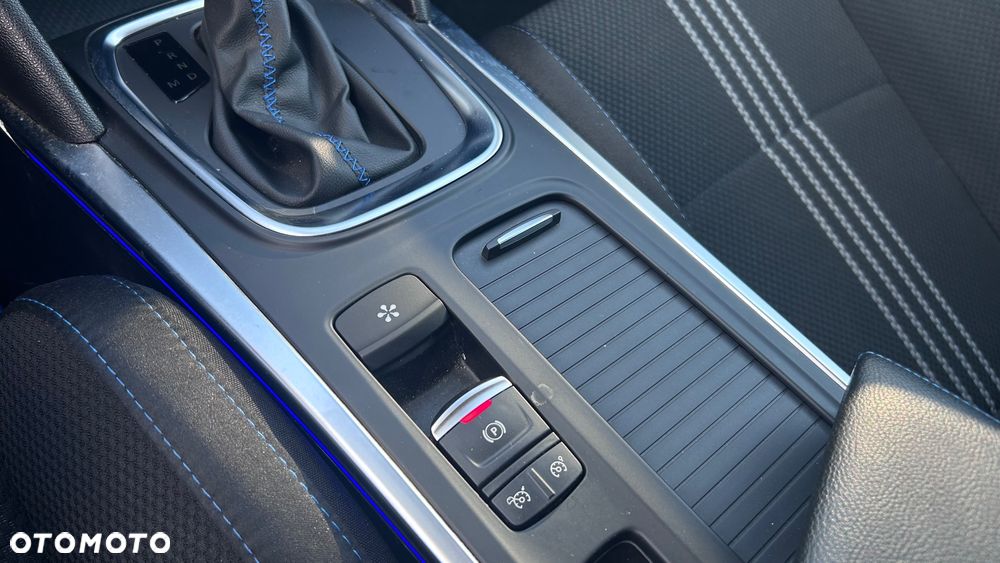 Renault Megane ENERGY dCi 165 EDC GT - 19