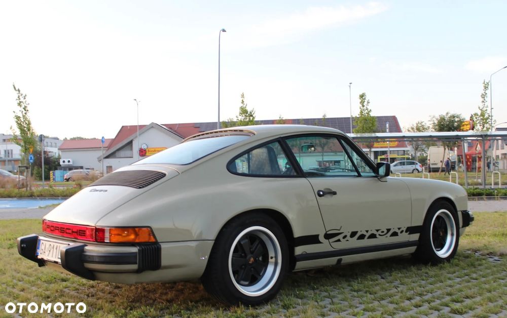 Porsche 911 - 2