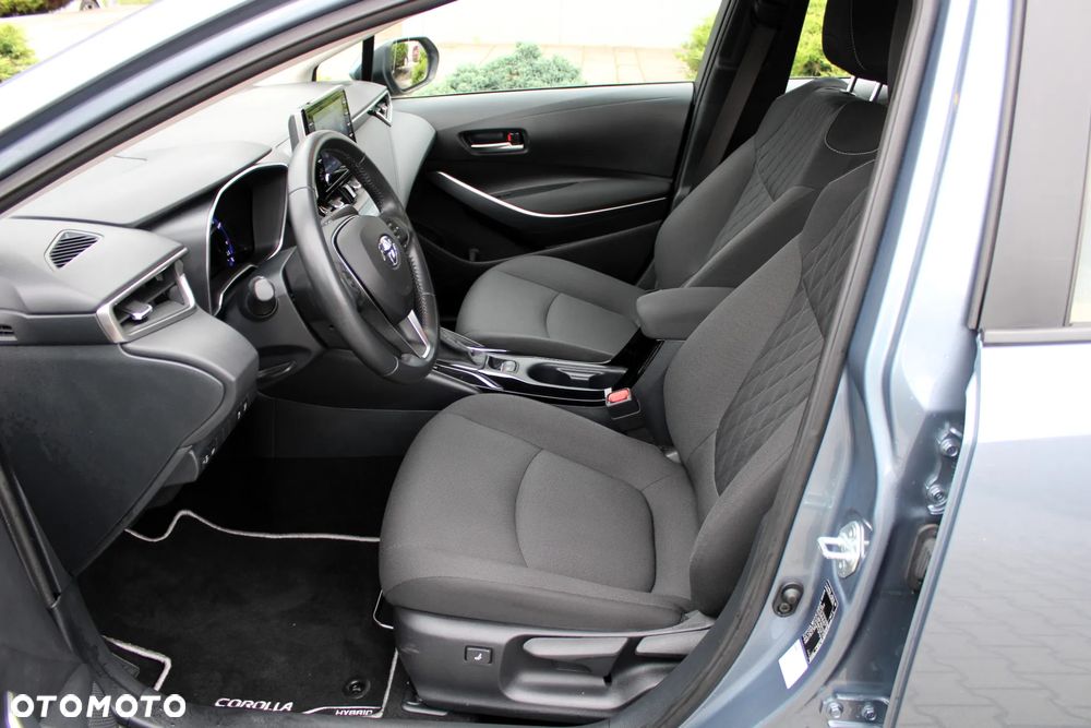 Toyota Corolla 1.8 Hybrid Comfort - 17