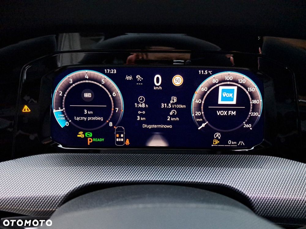 Volkswagen Golf 1.5 eTSI mHEV R-Line Plus DSG - 22