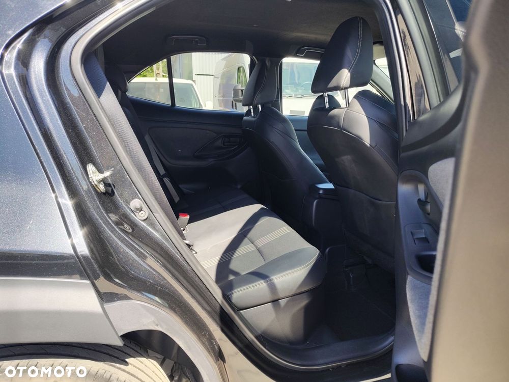 Toyota Yaris Cross Hybrid 1.5 Adventure - 11