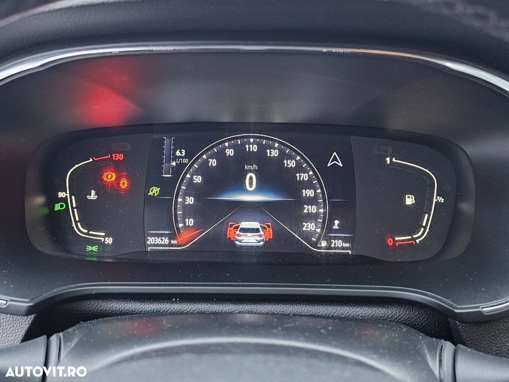 Renault Megane TCe 115 GPF ZEN - 27