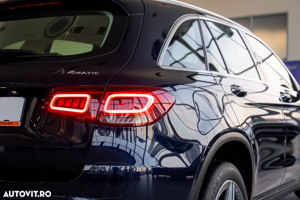 Mercedes-Benz GLC 300 e 4MATIC - 19