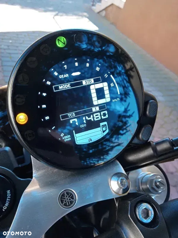 Yamaha XSR - 26