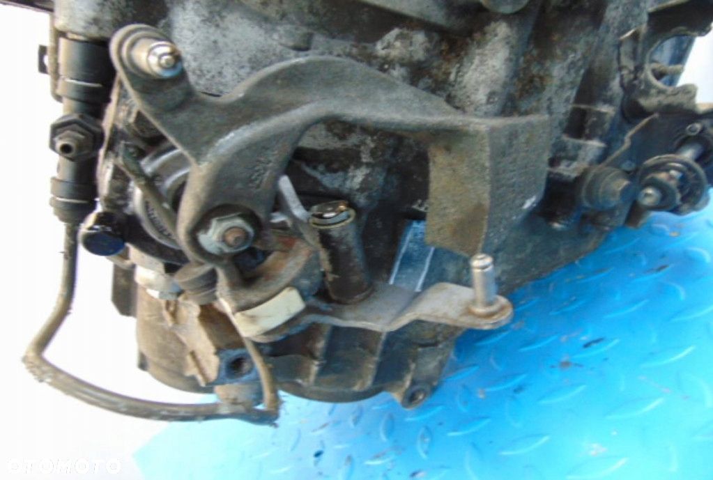 VOLKSWAGEN PASSAT B5 2.5TDI SKRZYNIA BIEGÓW AUTOMAT 1060401 - 1