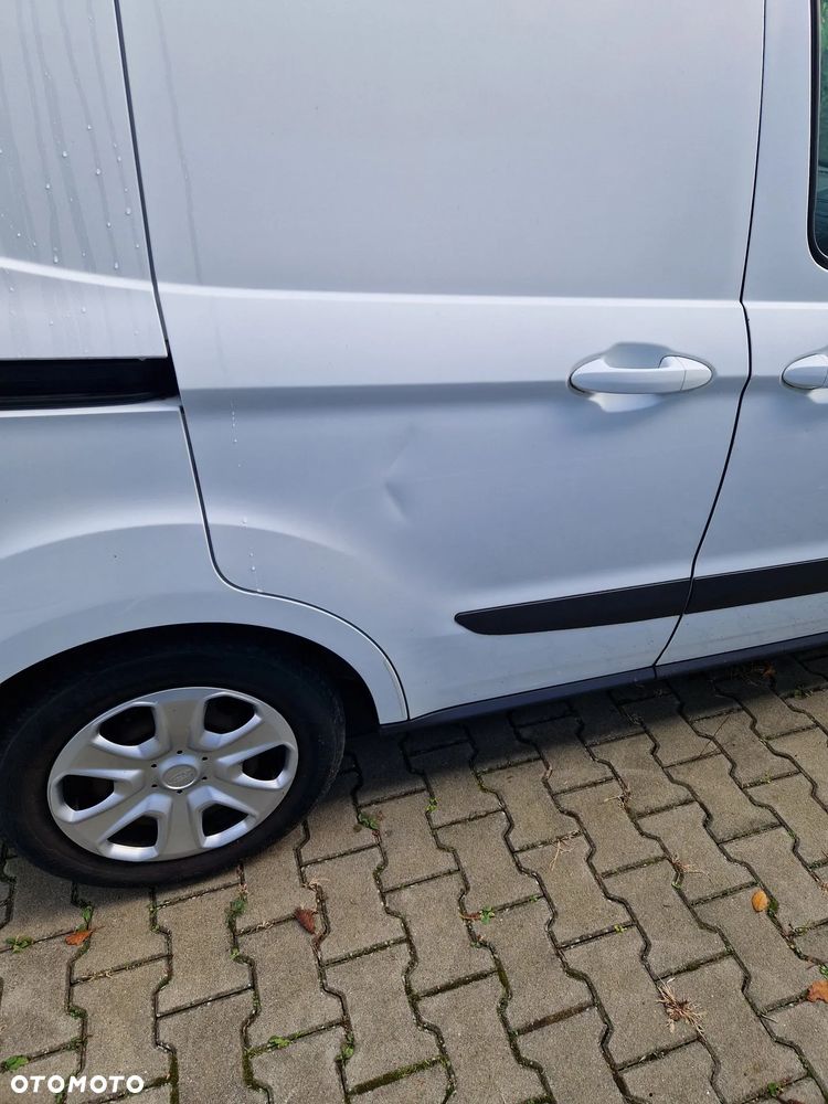 Ford Transit Courier - 3