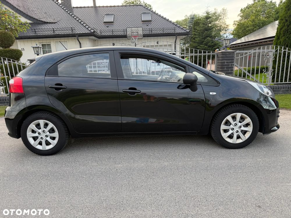 Kia Rio - 7