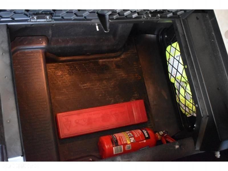 Mercedes-Benz Actros - 28