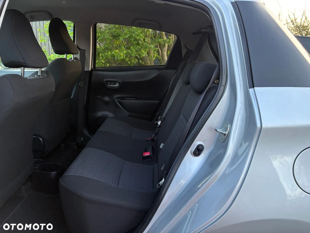 Toyota Yaris - 22