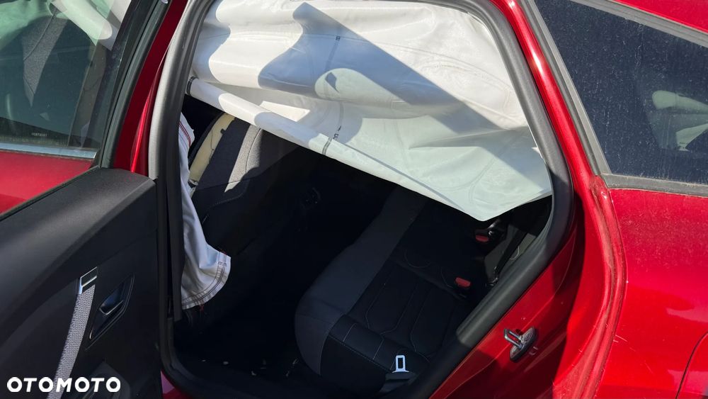 Citroën C4 Hybrid 136 ë-DSC6 MAX - 16