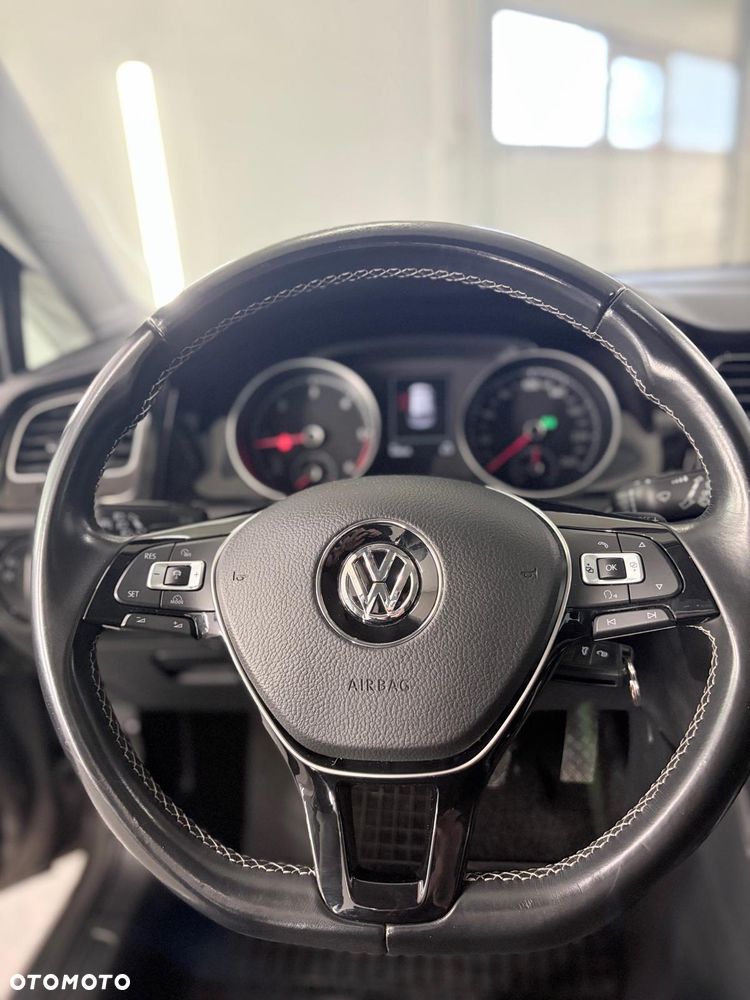 Volkswagen Golf 2.0 TDI (BlueMotion Technology) DSG Comfortline - 8