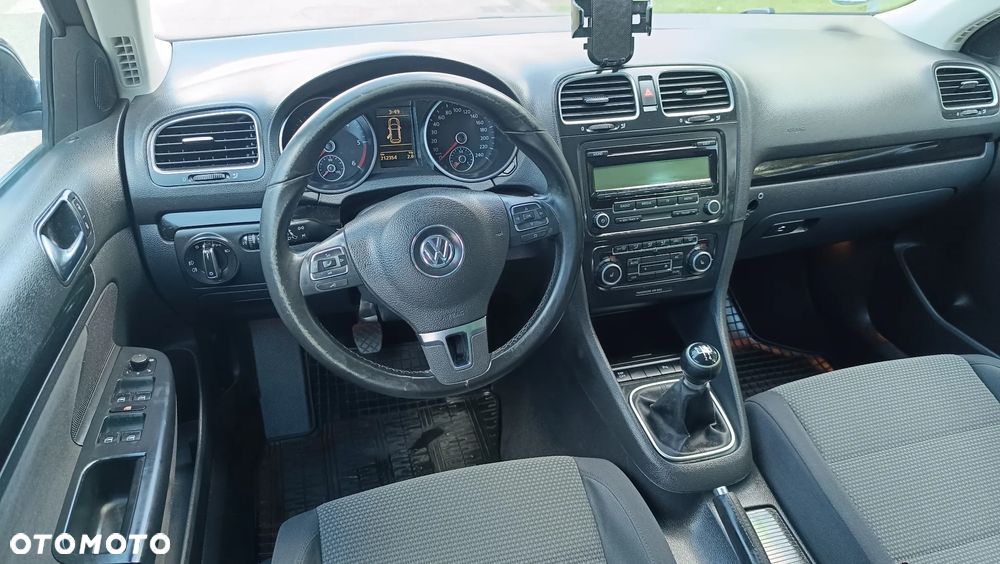 Volkswagen Golf 1.6 TDI DPF Comfortline - 21