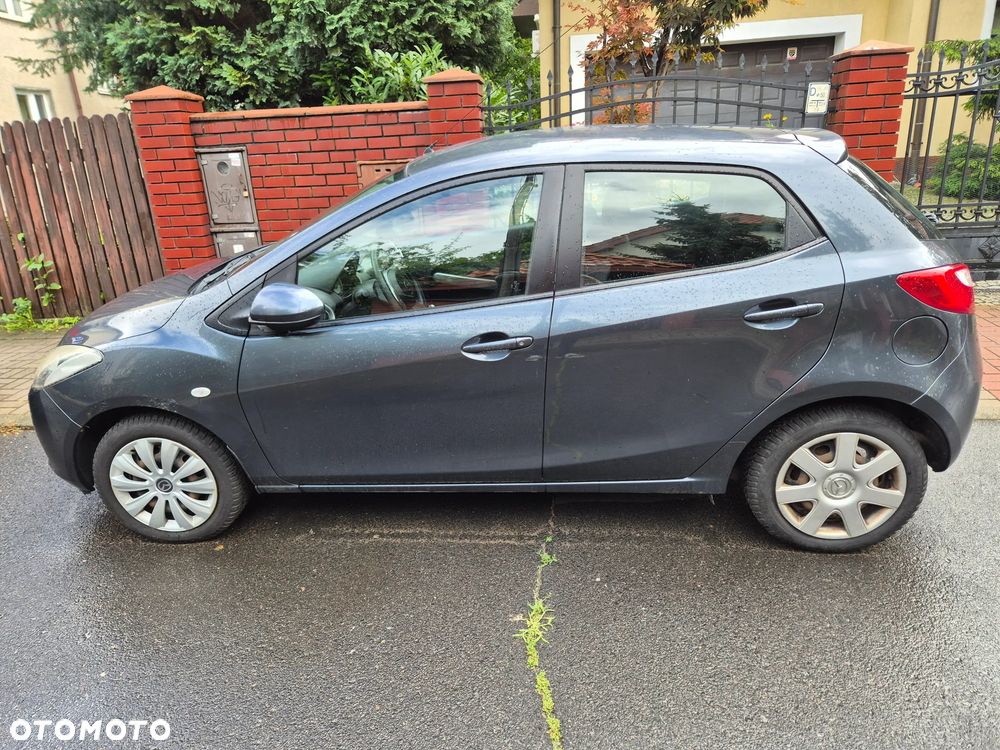 Mazda 2 1.3 Exclusive - 10