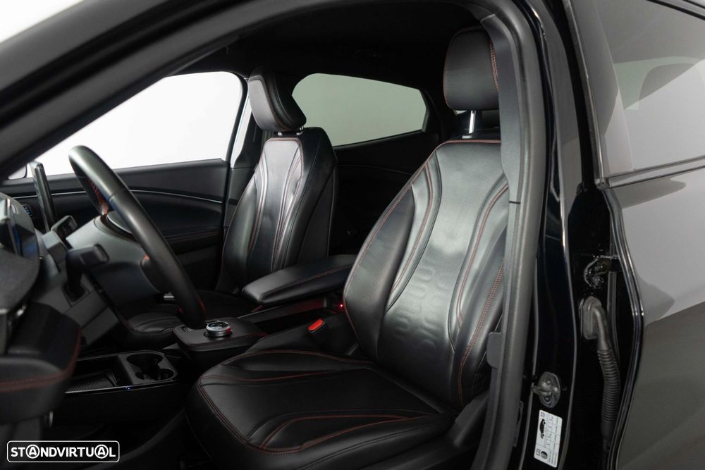 Ford Mustang Mach-E Standard AWD - 10