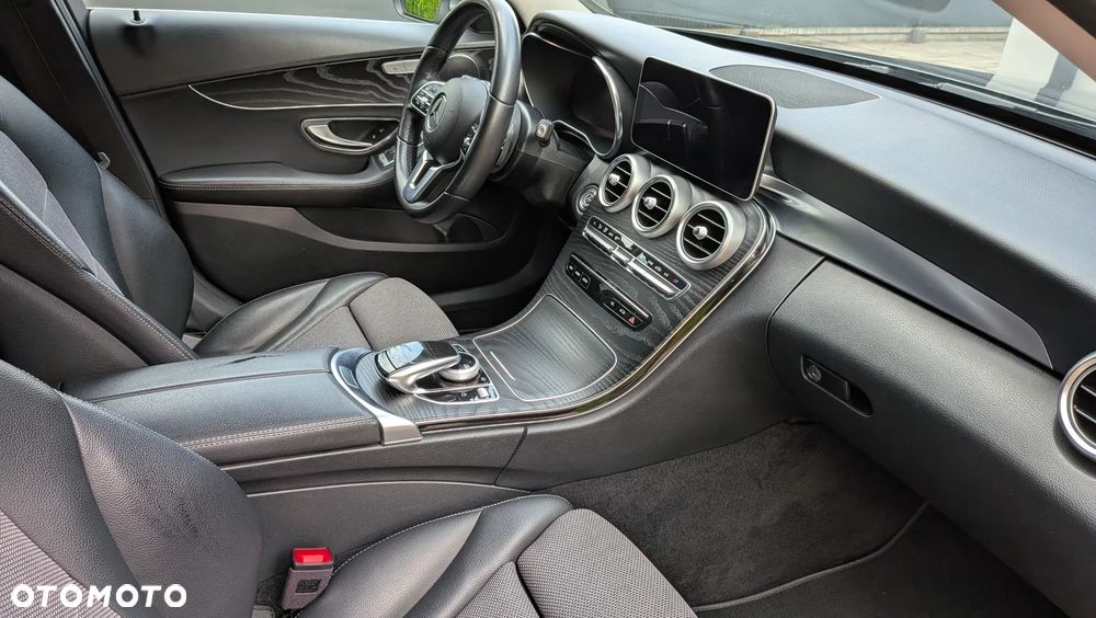 Mercedes-Benz Klasa C 200 d 9G-TRONIC Avantgarde - 29