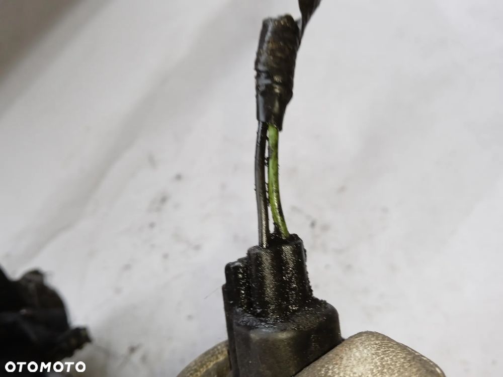 SPRĘŻARKA KOMPRESOR KLIMATYZACJI FORD FOCUS MK2 5M5H-C - 4